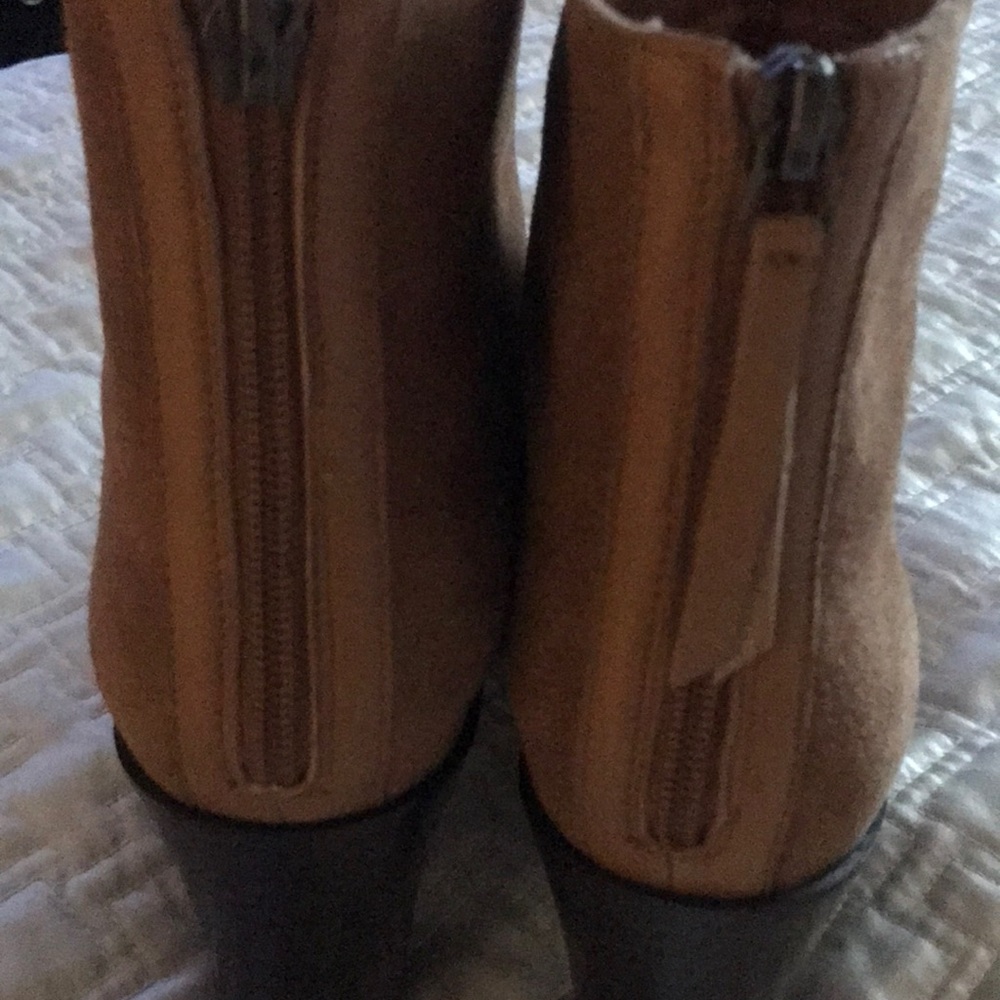 Scala Booties - Picture 3 of 4